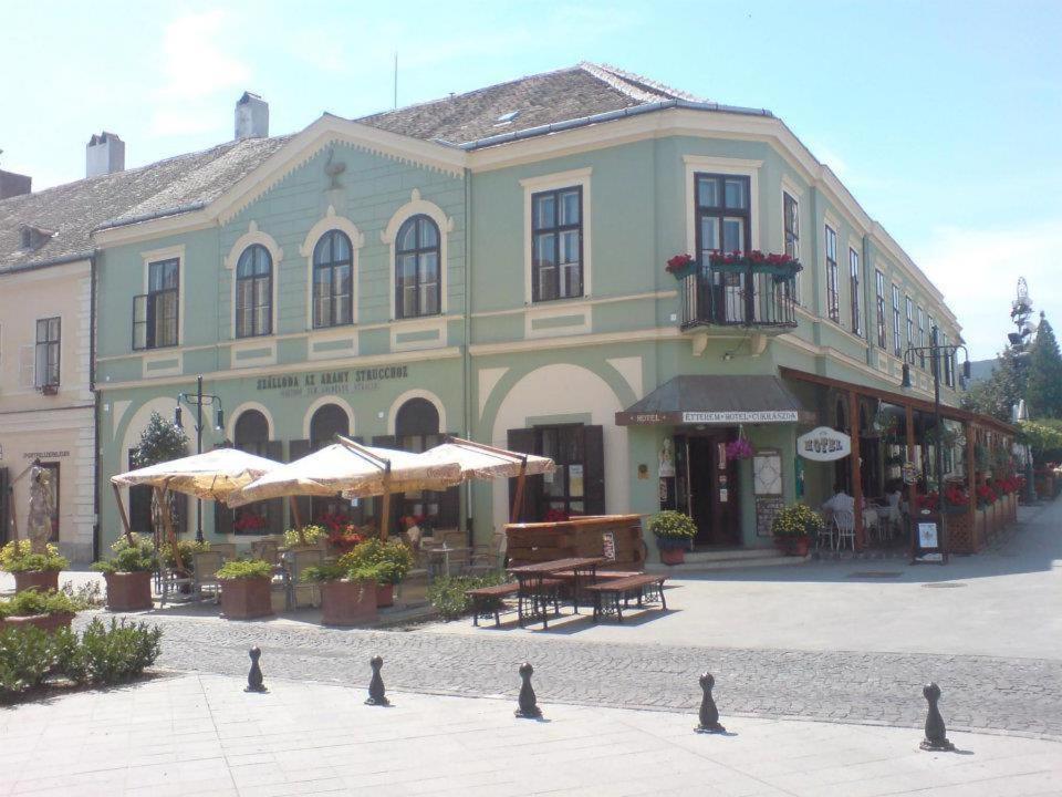 Arany Strucc Hotel Kőszeg Esterno foto